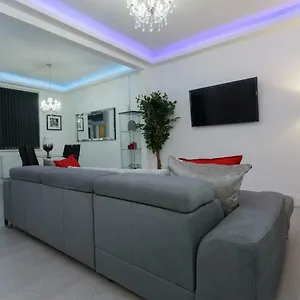 Ivy House Holiday home Leeds (West Yorkshire)